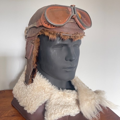 Ww1 royal flying corps pilot - flying,