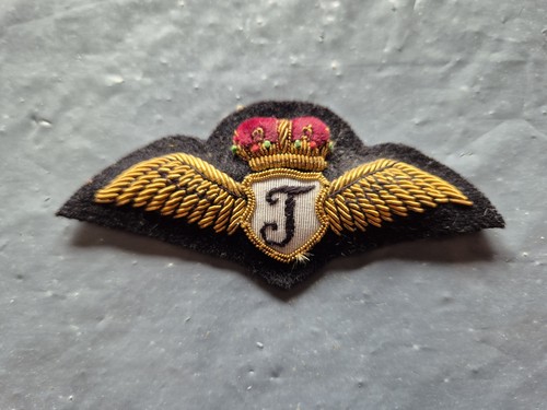 Royal canadian air force - royal,